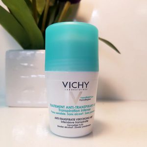 Lăn khử mùi, giúp khô thoáng vùng da dưới cánh tay 48h