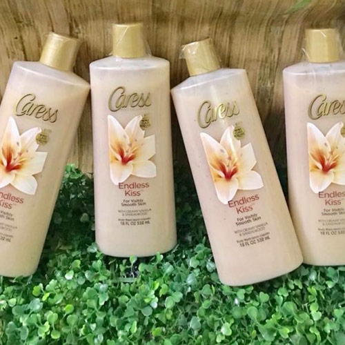 Sữa tắm Caress Endless Kiss 532ml